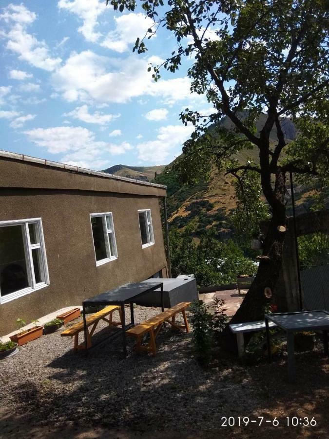 Nnn Guest House Gorisz Kültér fotó